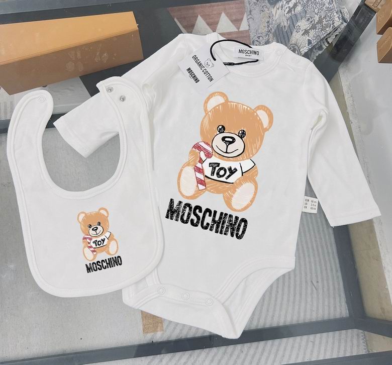 Moschino sz59 66 73 80  85 90 61